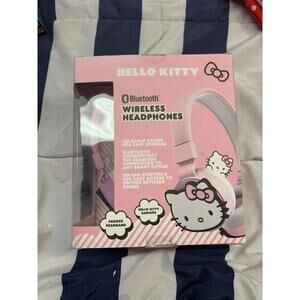 Sanrio Hello Kitty Squishy Wired Headphones w/Built-In Microphone NEW